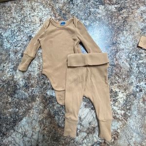 Old Navy 0-3 Month Ribbed Set
